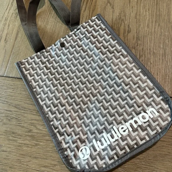NWT! Lululemon Reusable Tote Bag - Picture 3 of 6